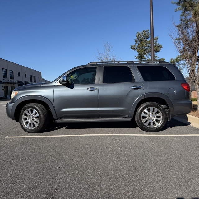 Toyota Sequoia  2008