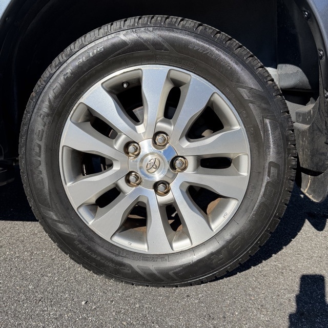 Toyota Sequoia  2008