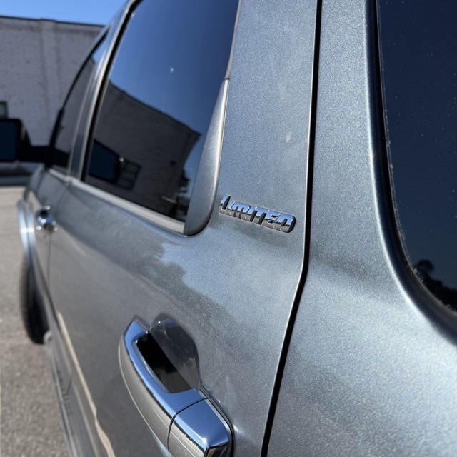 Toyota Sequoia  2008