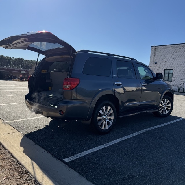 Toyota Sequoia  2008