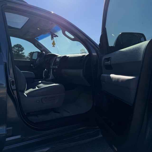 Toyota Sequoia  2008