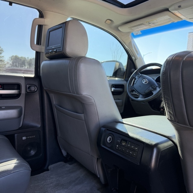 Toyota Sequoia  2008