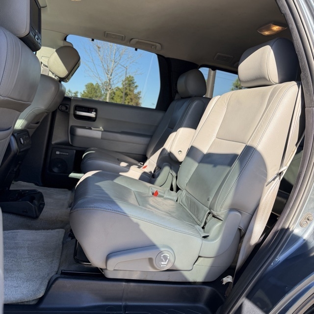 Toyota Sequoia  2008