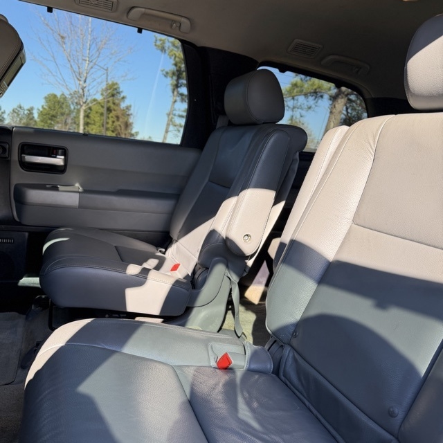 Toyota Sequoia  2008