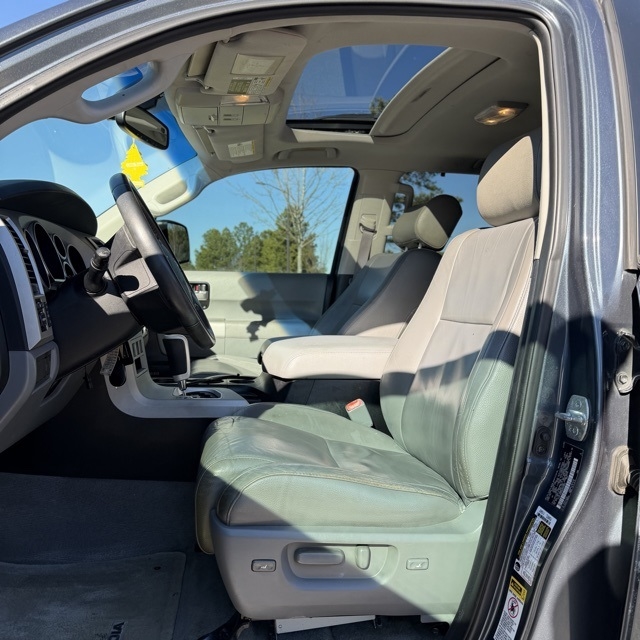 Toyota Sequoia  2008