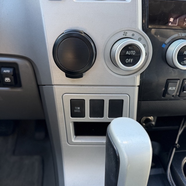 Toyota Sequoia  2008