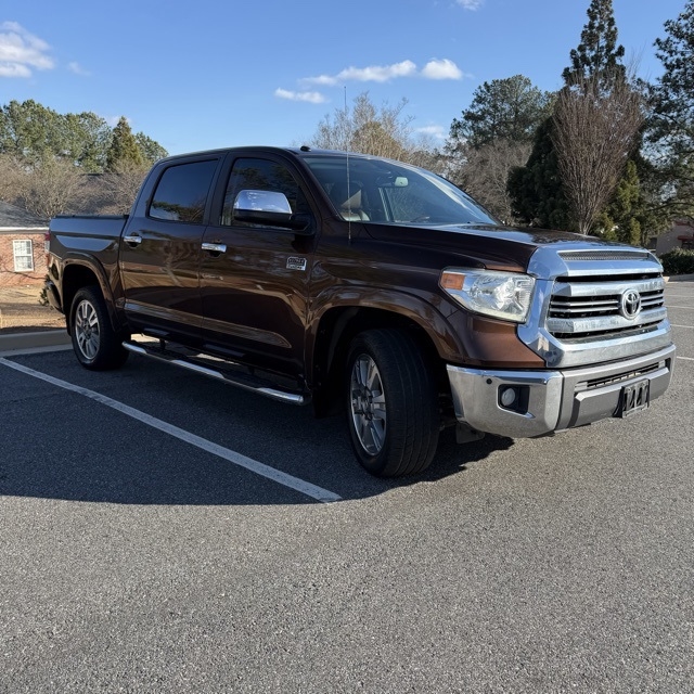 Toyota Tundra  2016