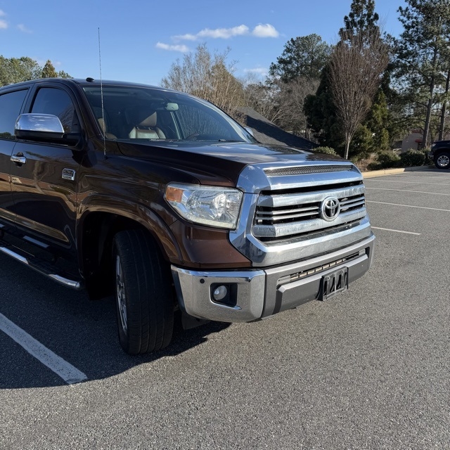 Toyota Tundra  2016