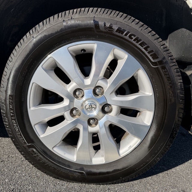 Toyota Sequoia  2015