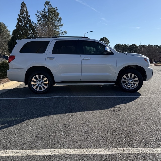 Toyota Sequoia  2015