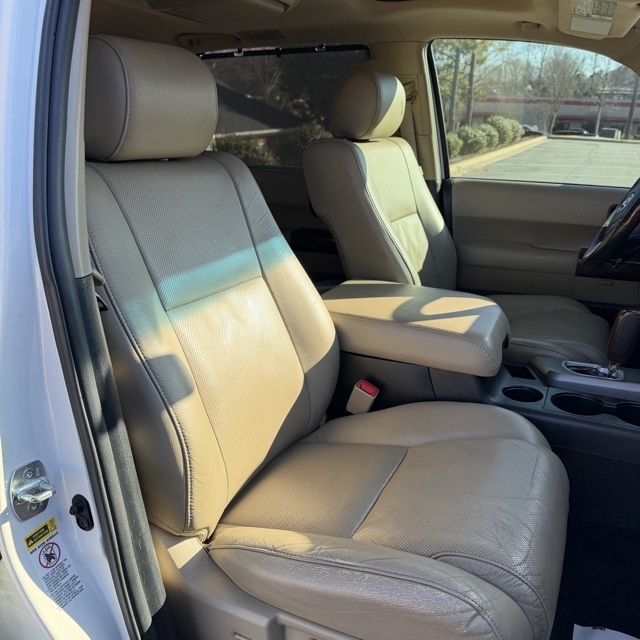 Toyota Sequoia  2015