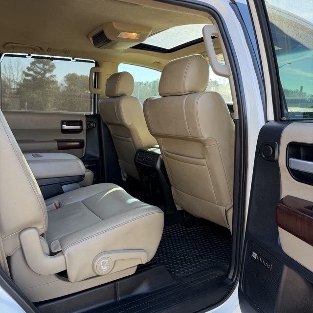 Toyota Sequoia  2015