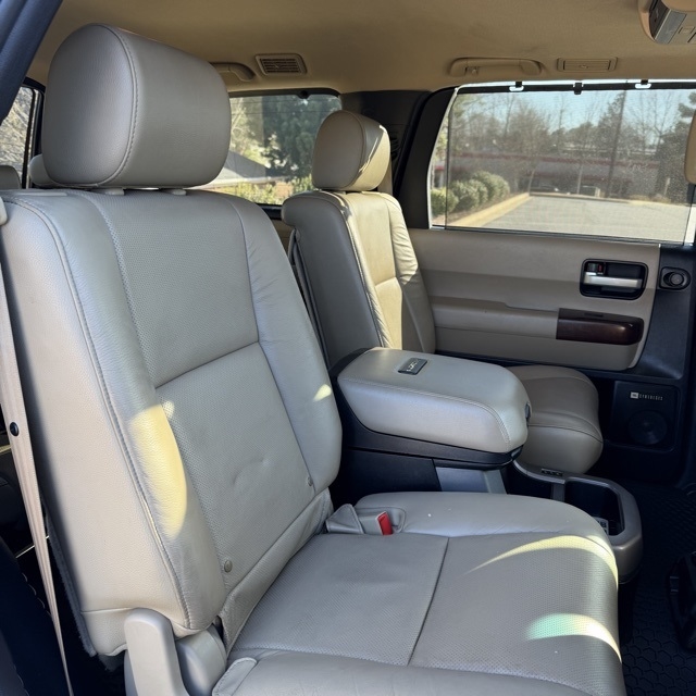 Toyota Sequoia  2015