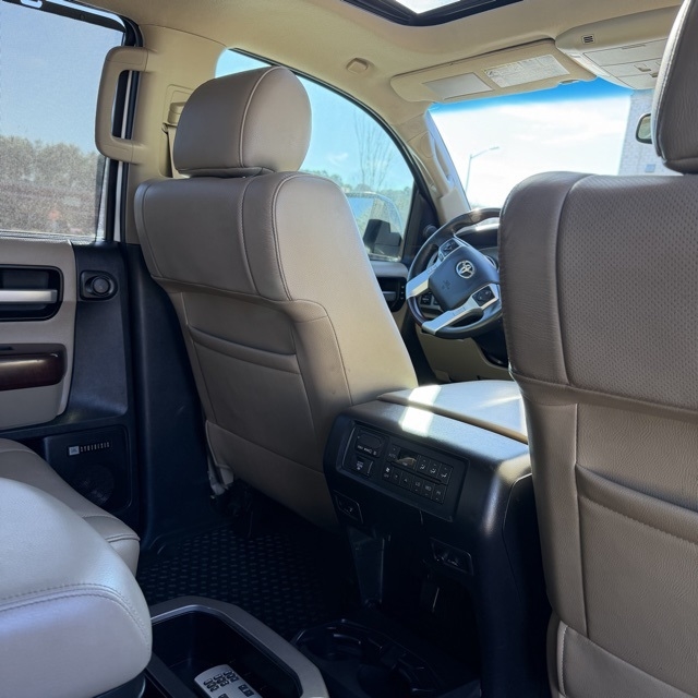 Toyota Sequoia  2015