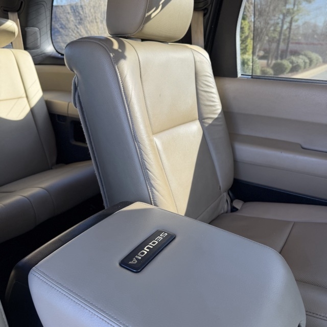 Toyota Sequoia  2015