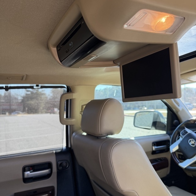 Toyota Sequoia  2015