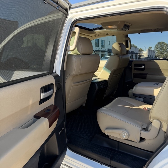 Toyota Sequoia  2015