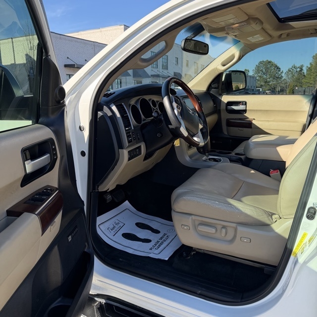 Toyota Sequoia  2015