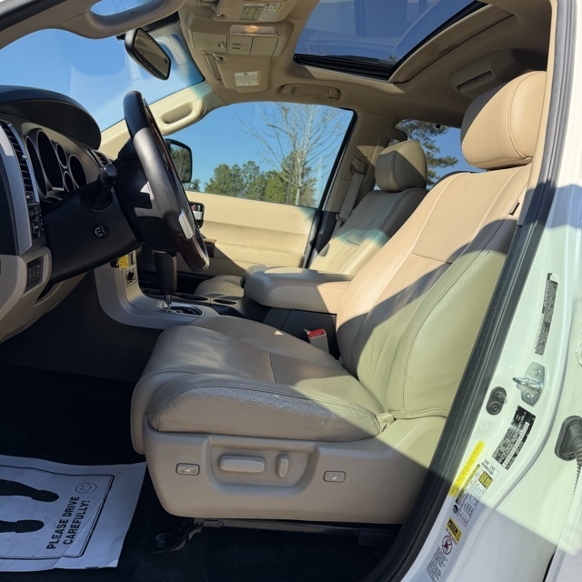 Toyota Sequoia  2015