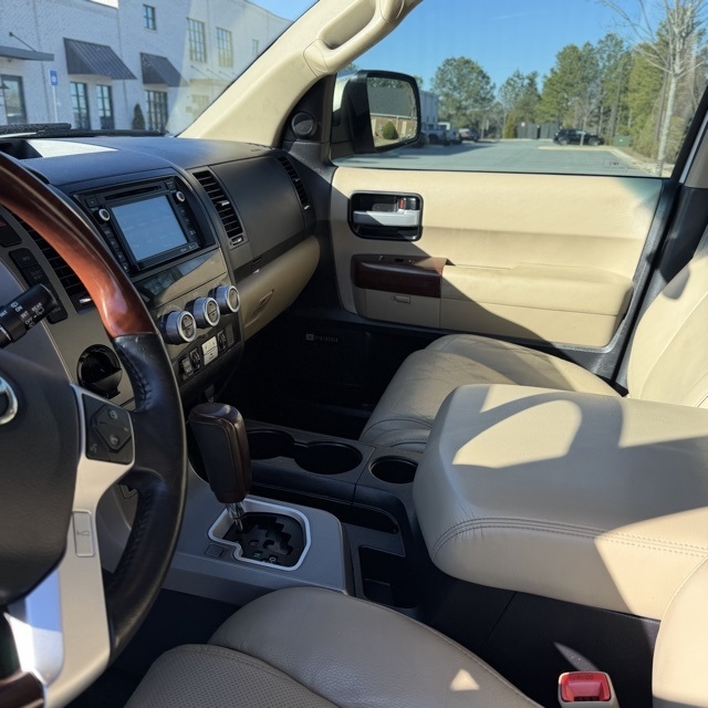 Toyota Sequoia  2015