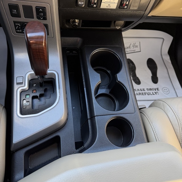 Toyota Sequoia  2015