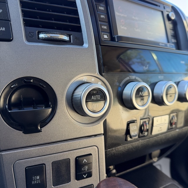 Toyota Sequoia  2015