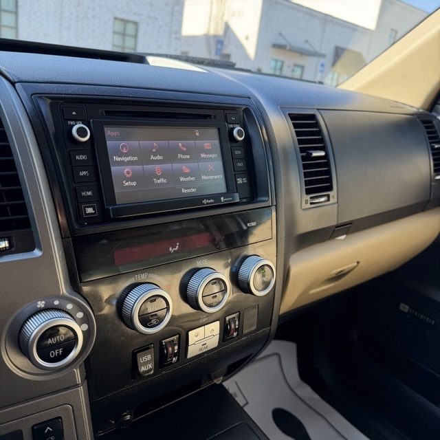 Toyota Sequoia  2015