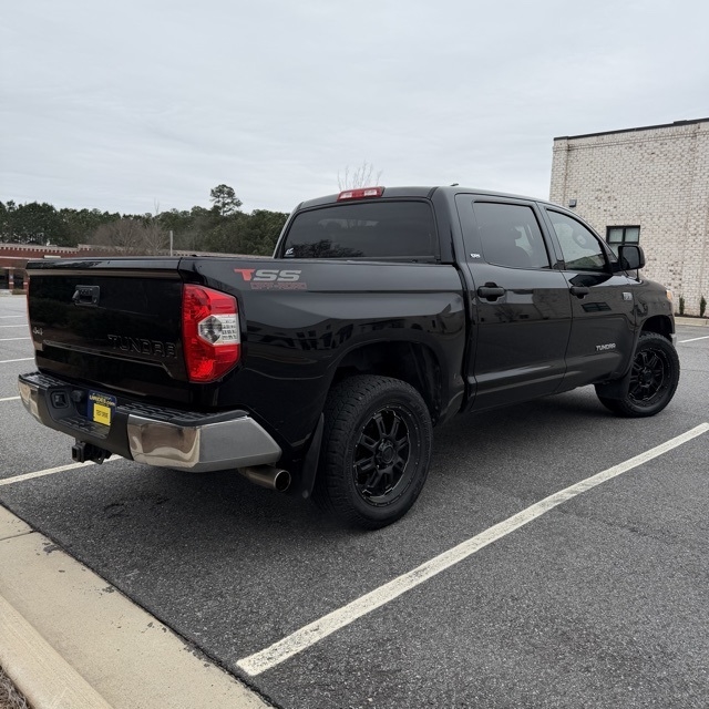 Toyota Tundra  2014