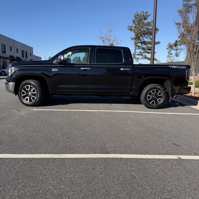 Toyota Tundra  2019