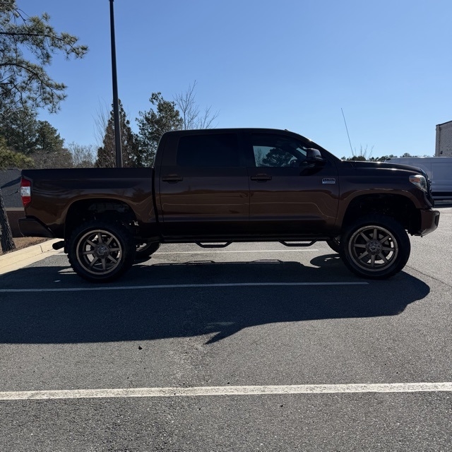 Toyota Tundra  2015