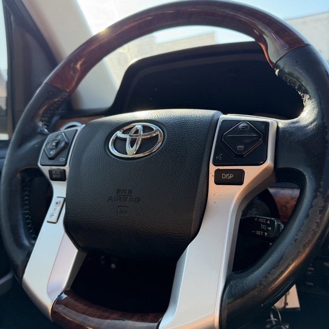 Toyota Tundra  2016