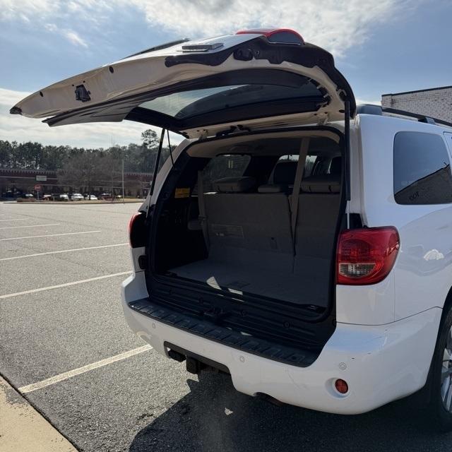 Toyota Sequoia  2012