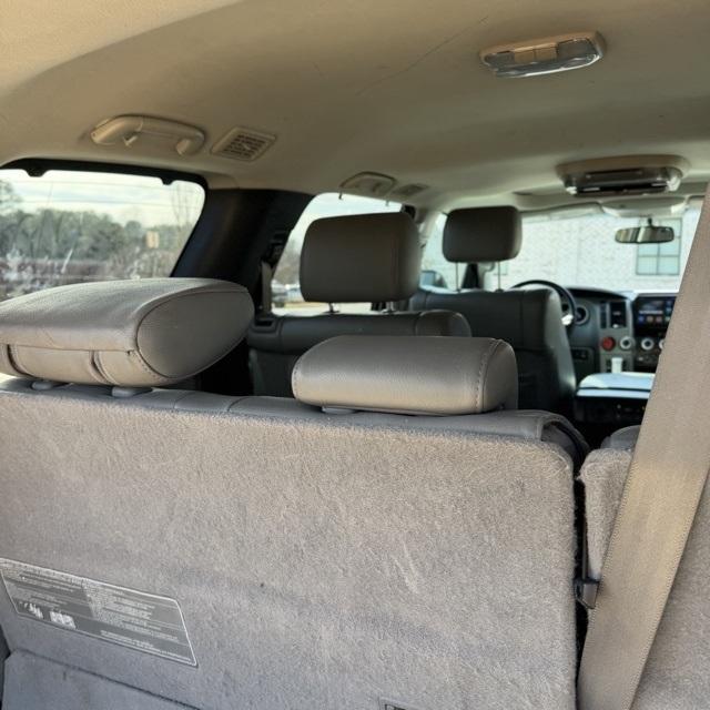 Toyota Sequoia  2012