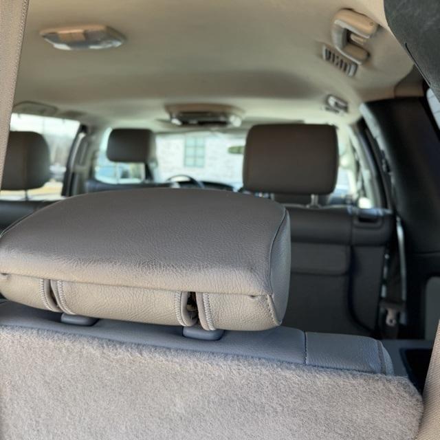 Toyota Sequoia  2012