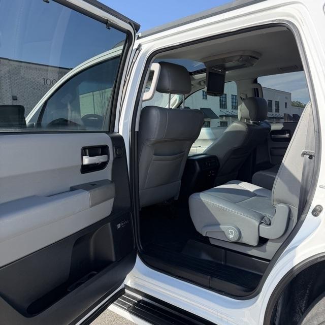 Toyota Sequoia  2012