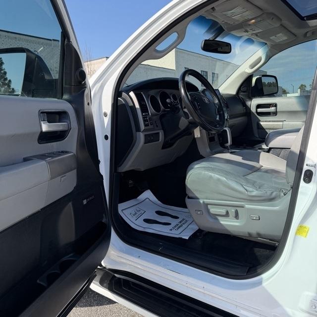 Toyota Sequoia  2012