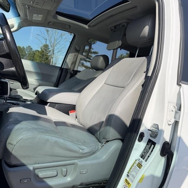 Toyota Sequoia  2012