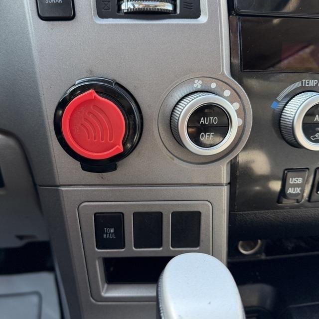 Toyota Sequoia  2012