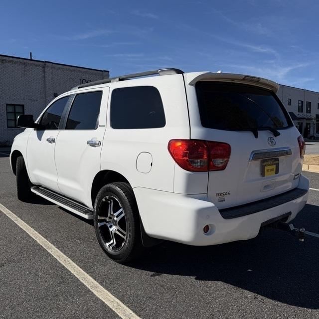 Toyota Sequoia  2010