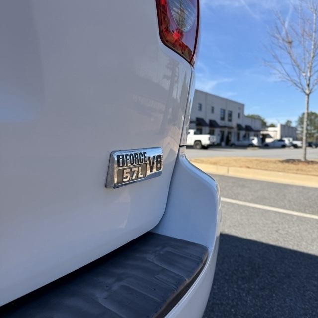 Toyota Sequoia  2010