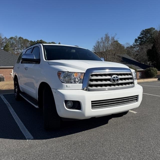 Toyota Sequoia  2010