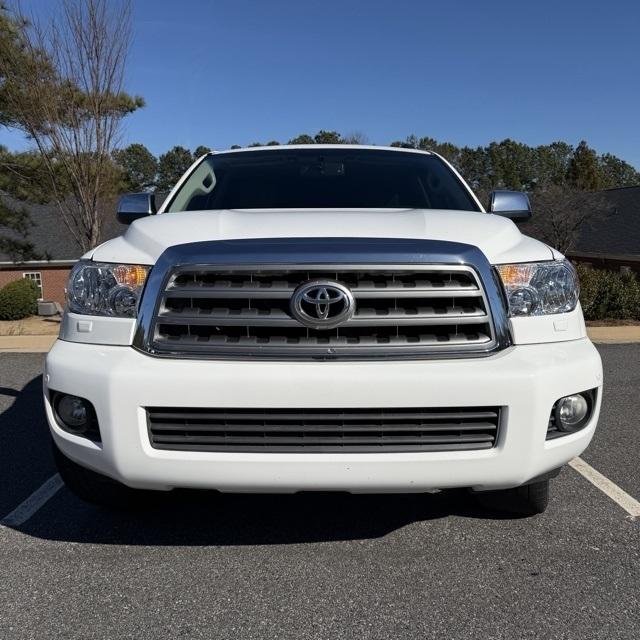 Toyota Sequoia  2010