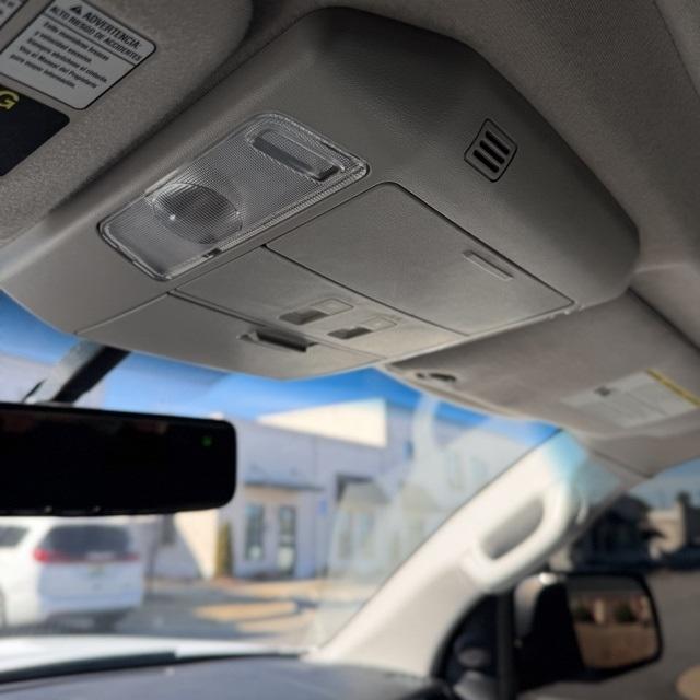 Toyota Sequoia  2010