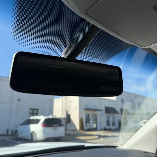 Toyota Sequoia  2010