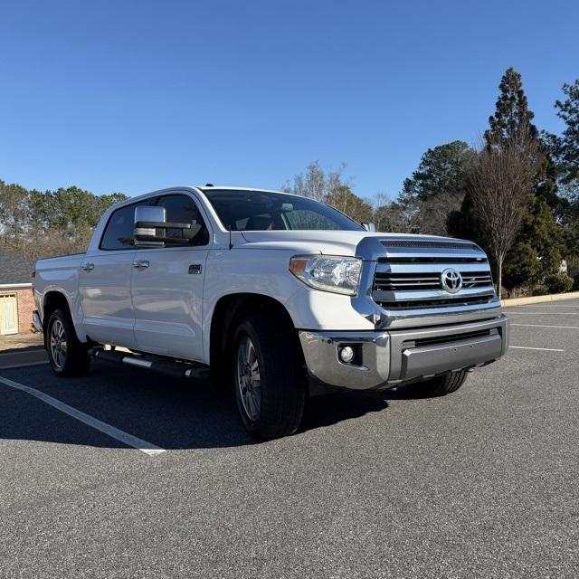 Toyota Tundra  2016