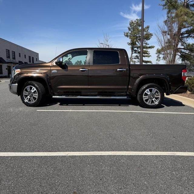 Toyota Tundra  2018