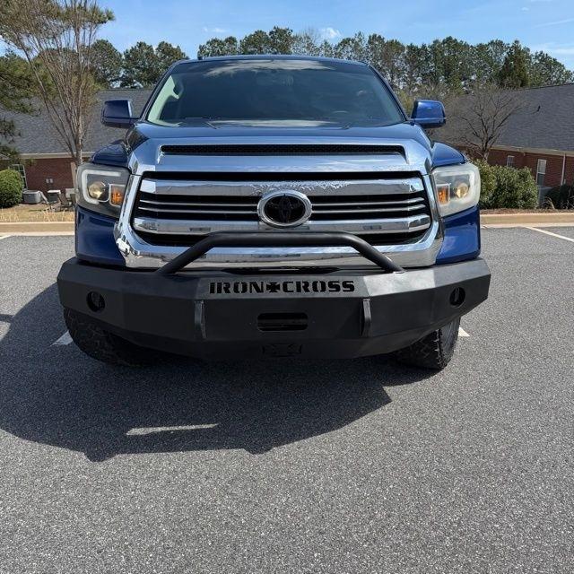 Toyota Tundra  2014
