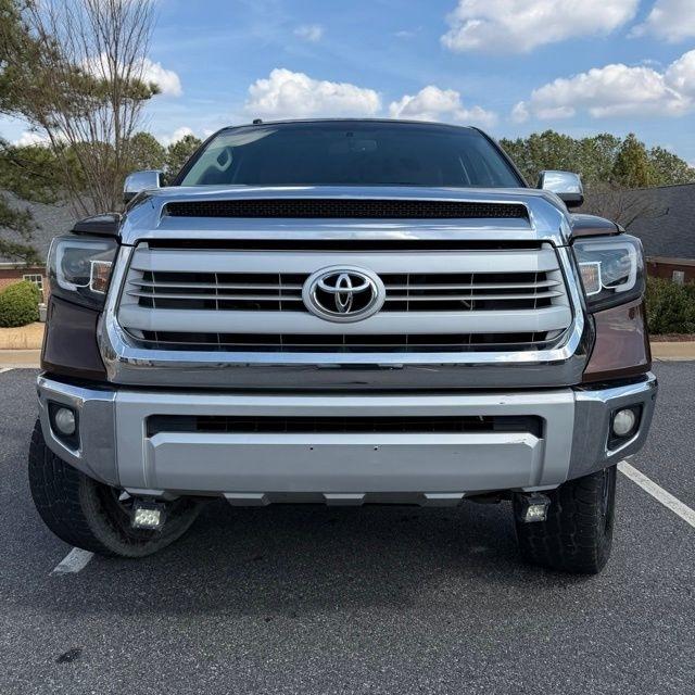 Toyota Tundra  2015