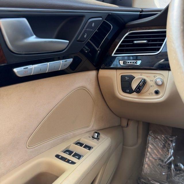 Audi A8  2015