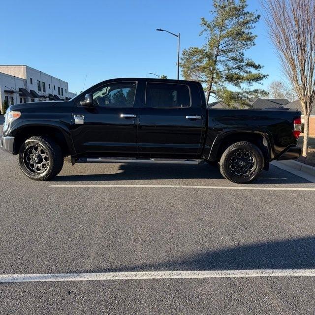 Toyota Tundra  2014